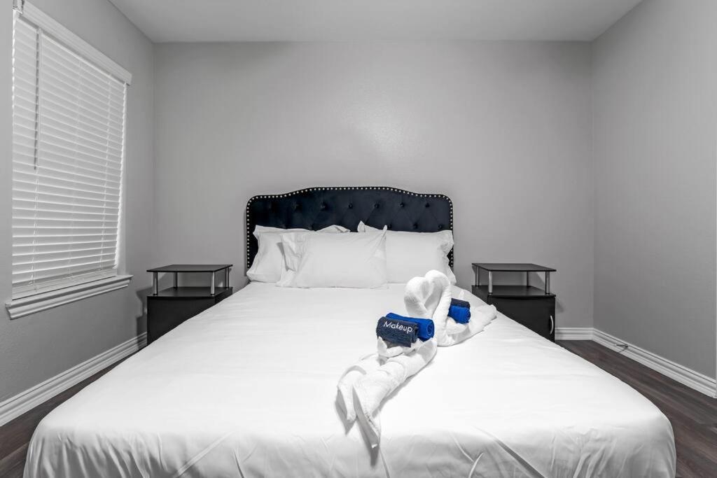 Family Friendly 2Bdrm-Walk To At&T/Cowboys Stadium Arlington Eksteriør bilde