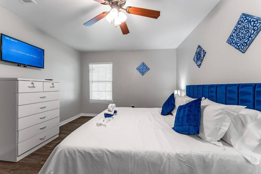 Family Friendly 2Bdrm-Walk To At&T/Cowboys Stadium Arlington Eksteriør bilde