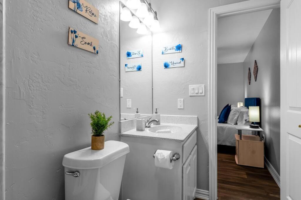 Family Friendly 2Bdrm-Walk To At&T/Cowboys Stadium Arlington Eksteriør bilde